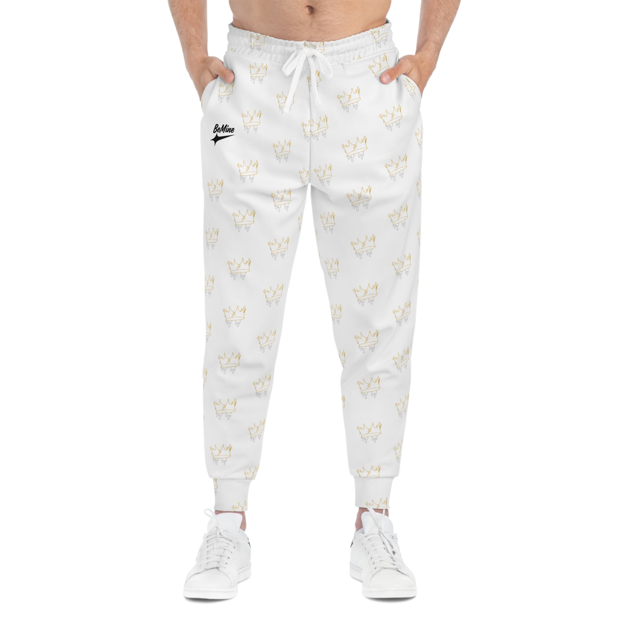 Pantalon de jogging blanc imprimé intégral avec un discret motif couronne — Pantalon de jogging de sport