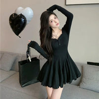 Sexy Korean Dress French Style Waist Closed Long Sleeve Collarbone Exposed Sweet Lace-Waisted Pleated A-Line Tutu Skirt 2024